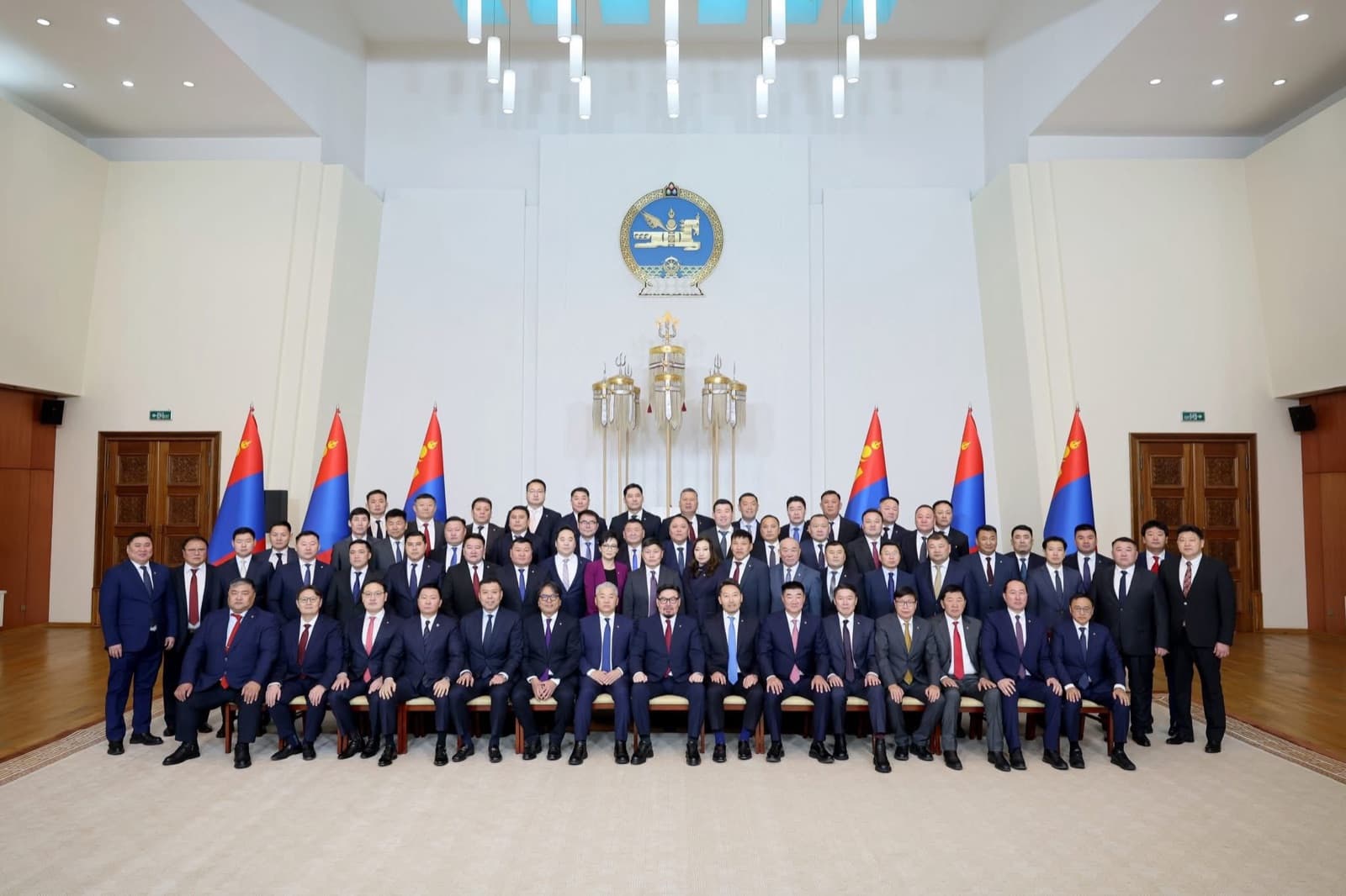 Аймгийн ИТХ-ын ээлжит бус XIII хуралдаан боллоо